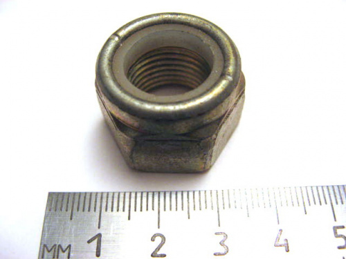 Гайка М16х1,5 с нейлоновым кольцом (шт) (20)